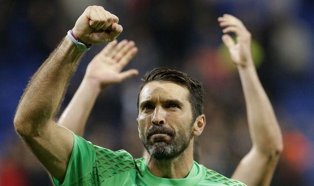 Ο Μπουφόν “τελείωσε” με την Μονακό και άναψε τσιγάρο