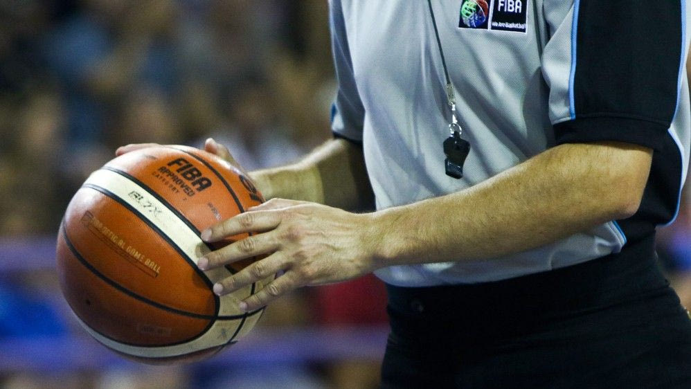 “Πακέτο” οι διαιτητές των πρώτων τριών τελικών