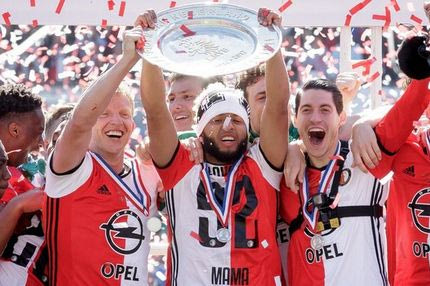 Είπε “όχι” στον Ολυμπιακό και σήκωσε κούπα με Φέγενορντ μετά από 18 χρόνια!