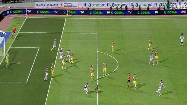 Ο Καλφόγλου μιλά για το οφσάιντ του τελικού