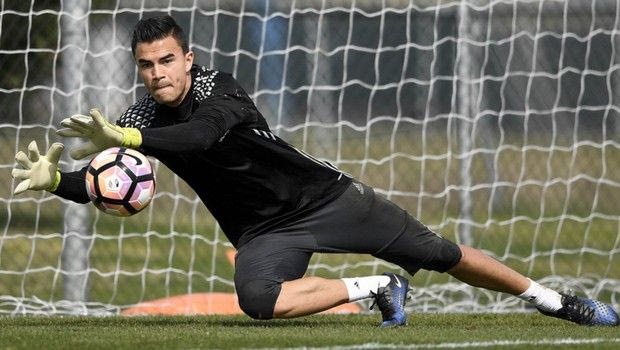 Ιστορικό ντεμπούτο στην Γιουβέντους μετά από 61 σερί ματς στον πάγκο!