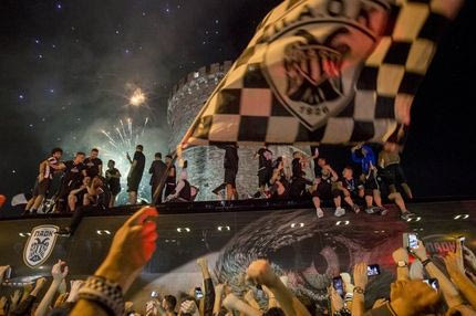 Αποθέωση για τους Κυπελλούχους στον Λευκό Πύργο!