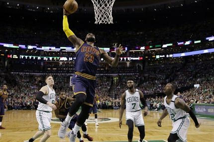 Ο Λεμπρόν “έκλεψε” την… αεροσύνη του Τζόρνταν και οι Καβαλίερς πήγαν ξανά τελικούς