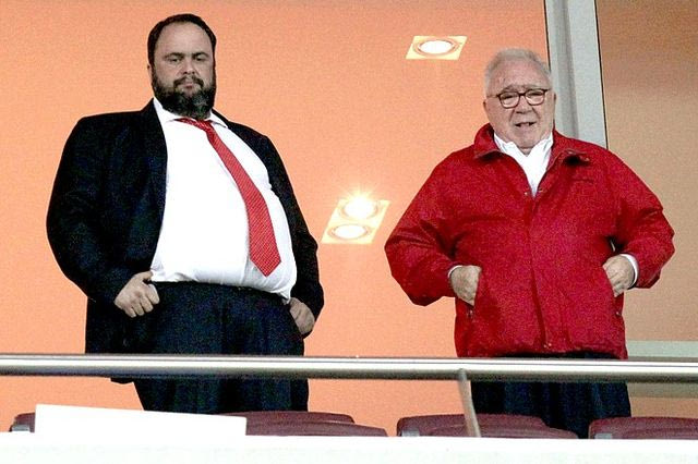 Κόκκαλης σε Μαρινάκη: “Μη σταματάς…”