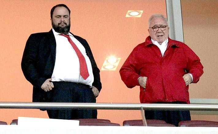 Κόκκαλης σε Μαρινάκη: “Μη σταματάς…”