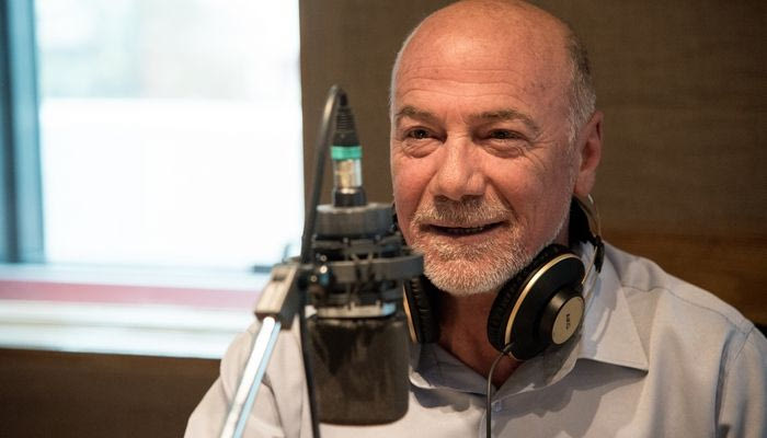 O Mένιος Σακελλαρόπουλος στο “Ραδιόφωνο 24/7” στους 88,6