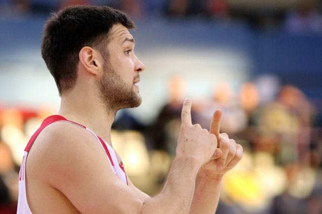 Παίρνει θέση στο γκισέ ο Παπανικολάου