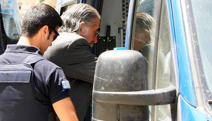 Στο πλευρό του Ψωμιάδη ο Μπουρούσης