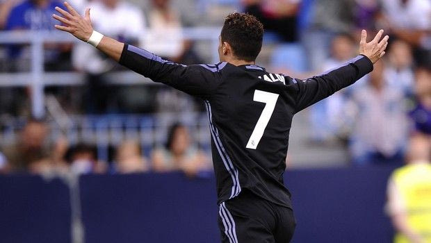 Ρονάλντο και Μπενζεμά έστεψαν πρωταθλήτρια την Ρεάλ!