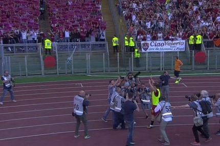 Κορεό και δάκρυα για Τότι, “γιούχα” για Σπαλέτι και Μπουφόν!