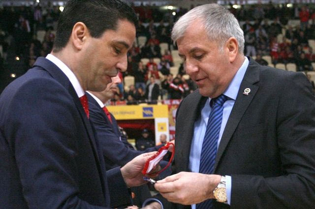 LIVE CHAT με τον Τάσο Μαγουλά