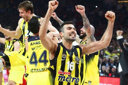 Πρέσινγκ Παναθηναϊκού σε Σλούκα!