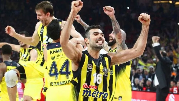 Πρέσινγκ Παναθηναϊκού σε Σλούκα!