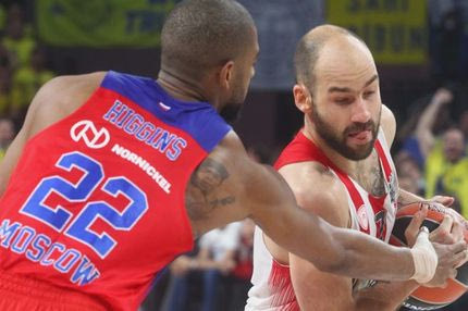 Ο Φορτούνης κανει διακοπές και αποθεώνει Σπανούλη!