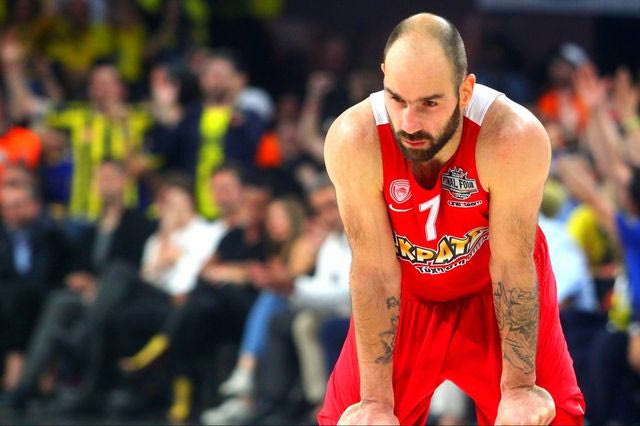 Σπανούλης: “Συνέχεια τρυπάμε το ταβάνι μας…”