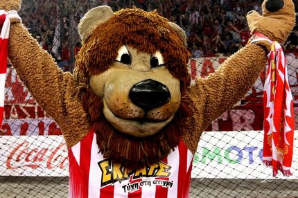 Και με ξανθιά και με μελαχρινή ο Θρυλέων…