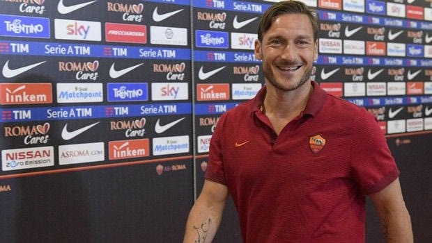 Έκπληξη από τον… ουρανό με μήνυμα για τον Τότι!