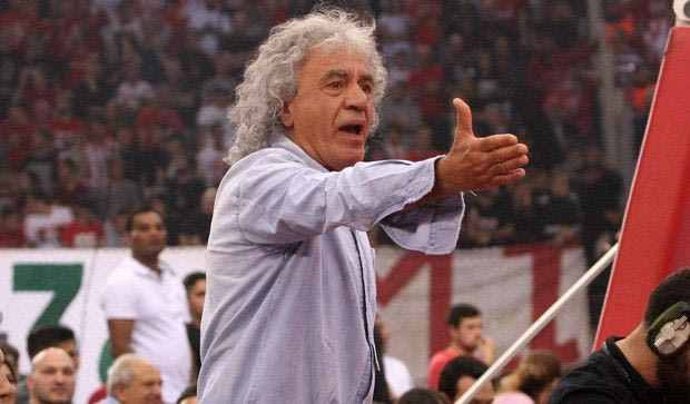 Πήρε το μικρόφωνο για συστάσεις ο Τσουκαλάς!