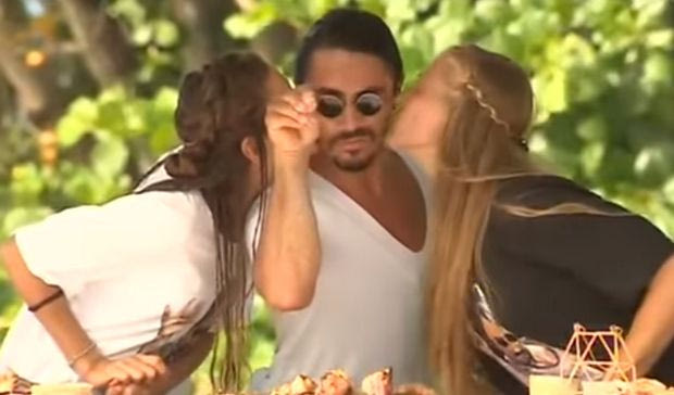 Survivor: Τα καυτά φιλιά στον Τούρκο σεφ