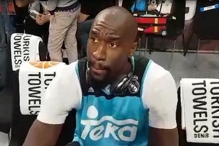 Ο Χάντερ απαντάει στο Contra.gr: “Σπανούλης ή Σλούκας;”