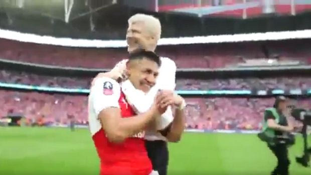 Αγκαλιά παραμονής για Σάντσες;