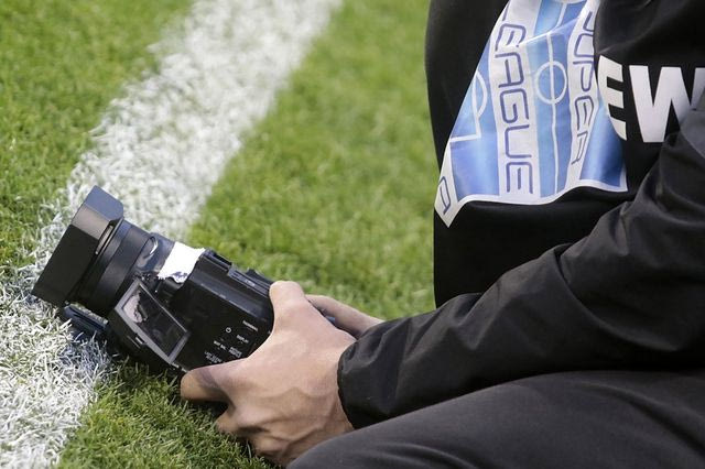 Οι 11 από τους 12 (θέλουν να) είναι μπετόν στα τηλεοπτικά…