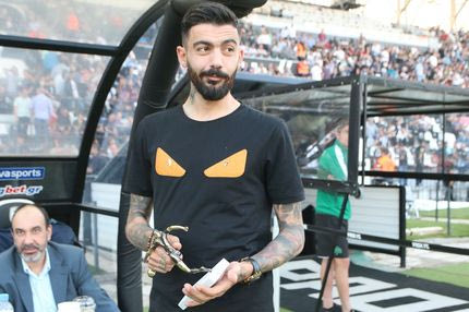 Πρωτοφανής “επίθεση” Κλάους σε Σαραβάκο