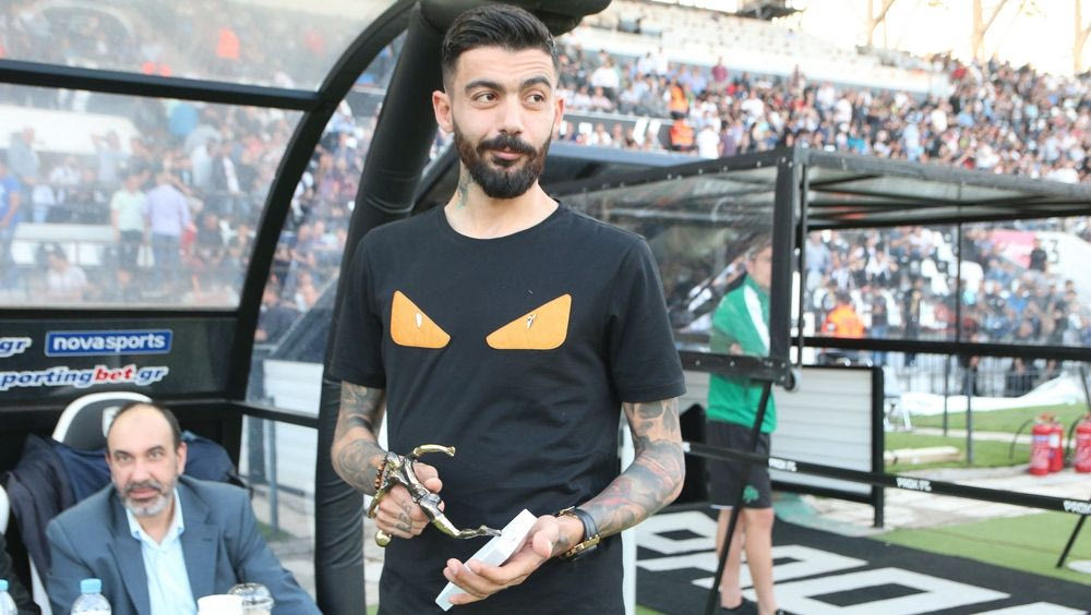 Πρωτοφανής “επίθεση” Κλάους σε Σαραβάκο