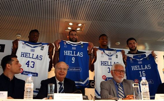 Γούρικες οι νέες εμφανίσεις για την Εθνική!