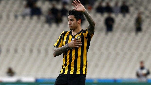 “Τρελό” τιτίβισμα για Αραούχο και Λιβάγια στην ΑΕΚ!