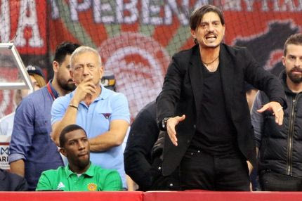 Καρέ-καρέ οι αντιδράσεις του Γιαννακόπουλου στο ΣΕΦ