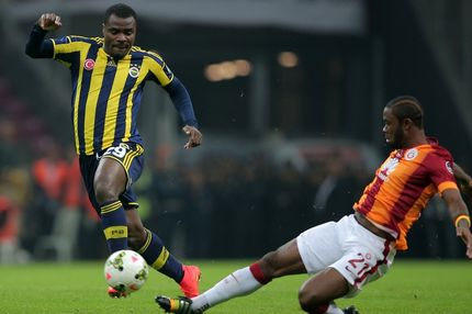 Επιμένουν για Εμενίκε και Ολυμπιακό οι Τούρκοι