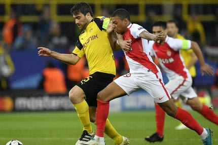 Τρεις σπουδαίοι προπονητές τηλεφώνησαν στον Εμπαπέ!