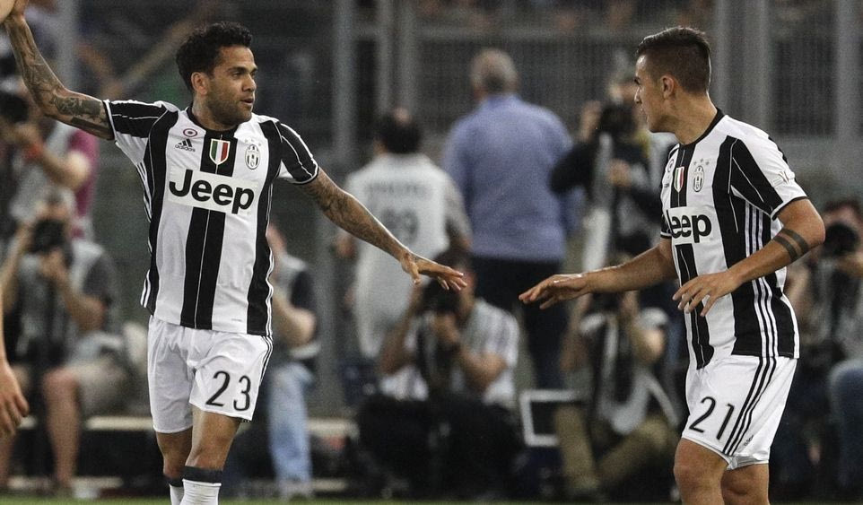 Ντάνι Άλβες: “Είπα στον Ντιμπάλα να φύγει από την Γιούβε!”