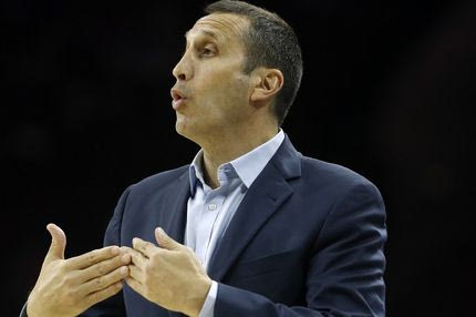 Η Μακάμπι παρακαλάει τον Μπλατ και τον “χρυσώνει” να γυρίσει