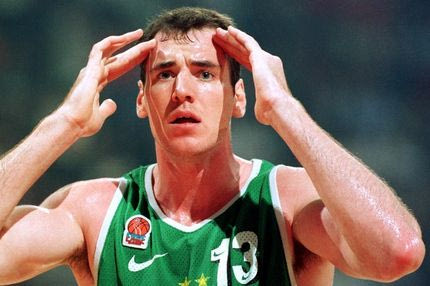 Η λατρεία του Πατ Μπερκ για τη σύζυγό του