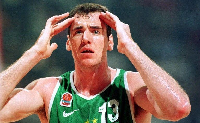 Η λατρεία του Πατ Μπερκ για τη σύζυγό του