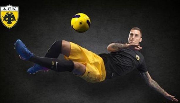 Μαύρη, Τσαμπιονλιγκάτη, με δικέφαλο!