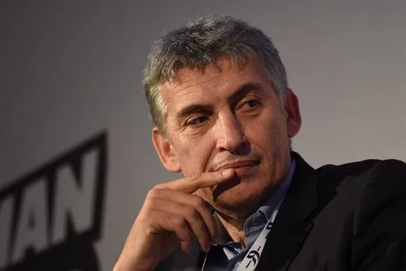 Από “διάδοχος” κατέληξε να είναι ανεπιθύμητος!