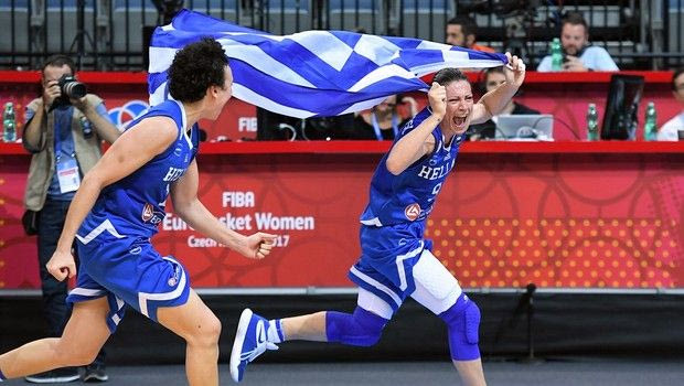 Μέχρι και ο “Θεός” Γκάλης υποκλίθηκε στις ΚΟΡΙΤΣΑΡΕΣ!