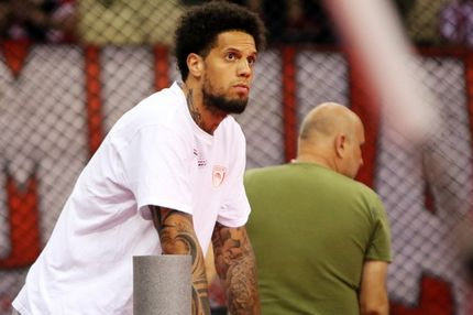 Ο Γκατζούλης ξεθεώνει τον Χάκετ στο ΣΕΦ!