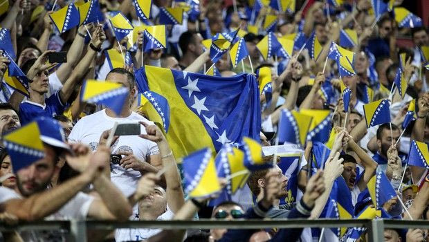 Ψάχνουν τους Έλληνες χούλιγκανς οι Βόσνιοι!