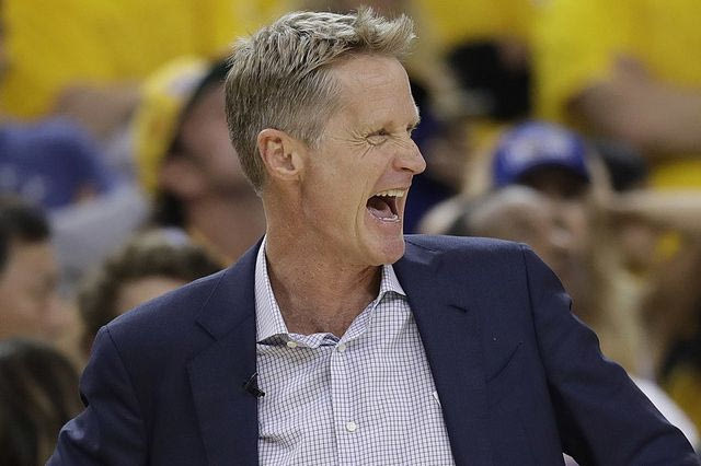 Στιβ Κερ, είσαι ΕΙΔΩΛΟ!