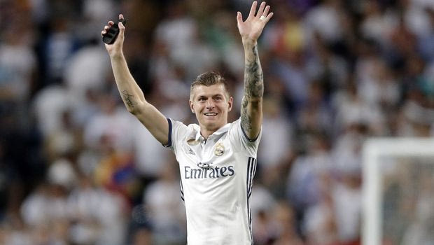 Ο Χάινκες προκαλεί τον Κρόος να σταματήσει το ποδόσφαιρο!