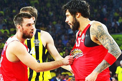 Μάντζαρης με… διπλασιασμό αποδοχών