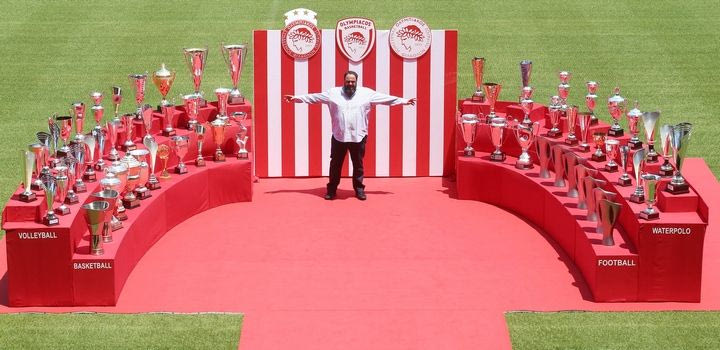 “Πιο ενωμένοι και πιο δυνατοί από ποτέ!”