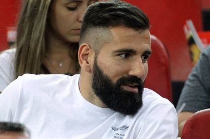 Αντί για Ζένιτσα, έφυγε για διακοπές ο Σιόβας