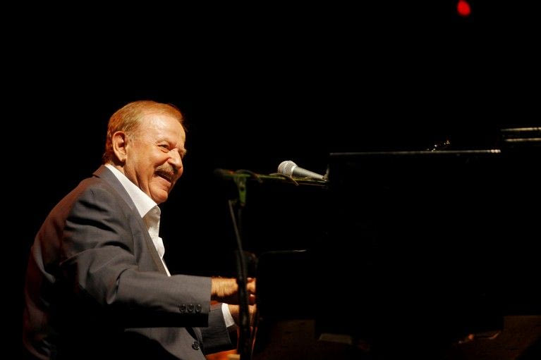 Ο Γιάννης Σπανός στον Ηλία Μπενέτο το Σάββατο 24/6