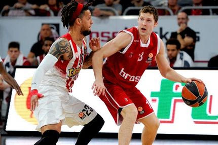 Πήρε κλασικό σουτέρ, φορτσάρει για τον ιδανικό περιφερειακό