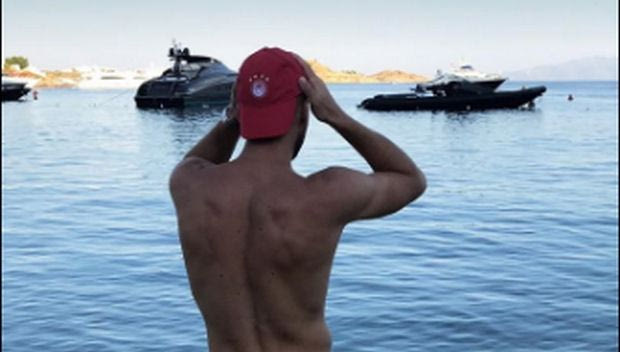 Τα ερυθρόλευκα γενέθλια του Κασάμι